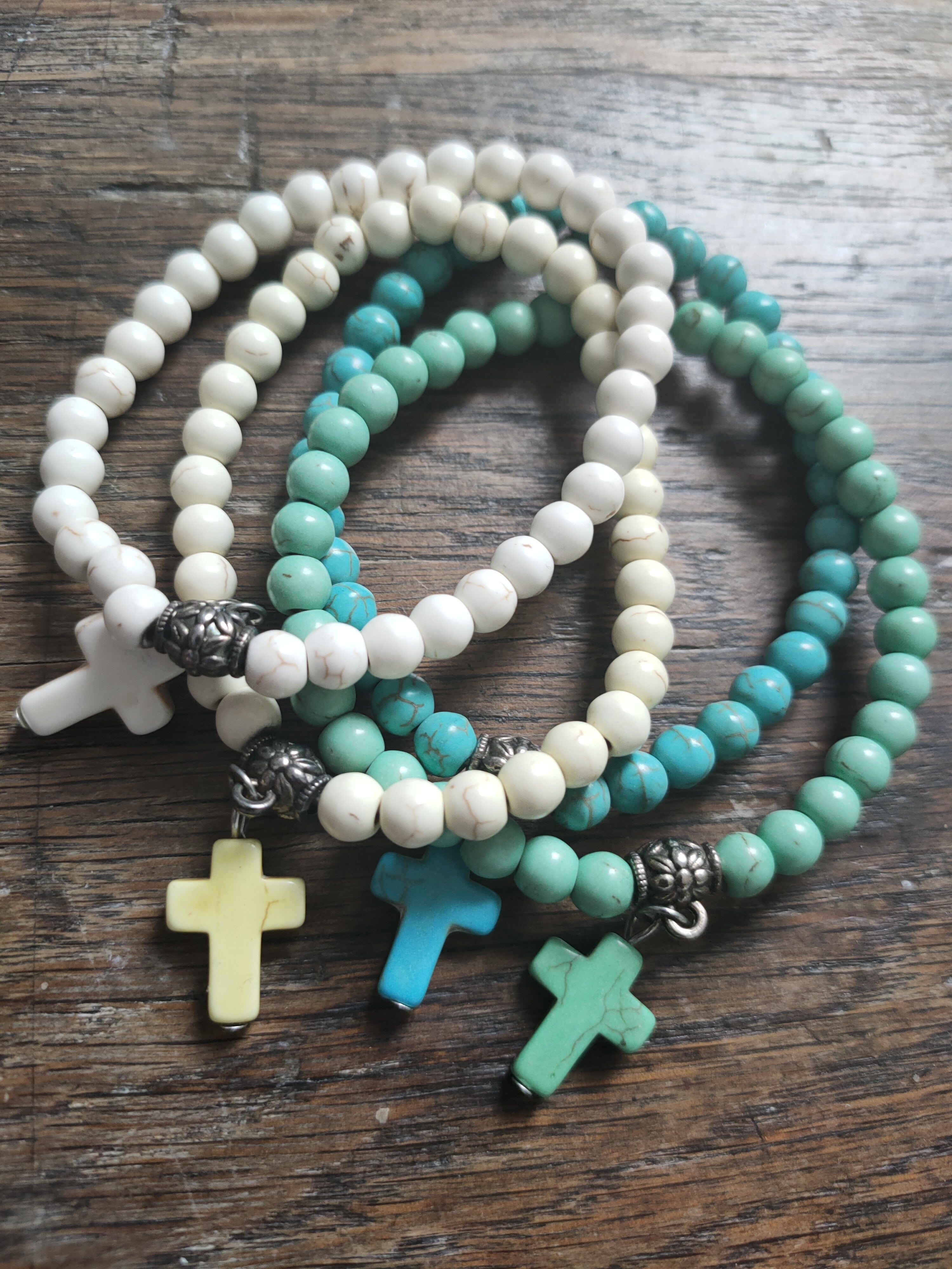 Bracelet perle + croix