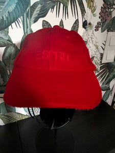 Casquette rouge Esprit