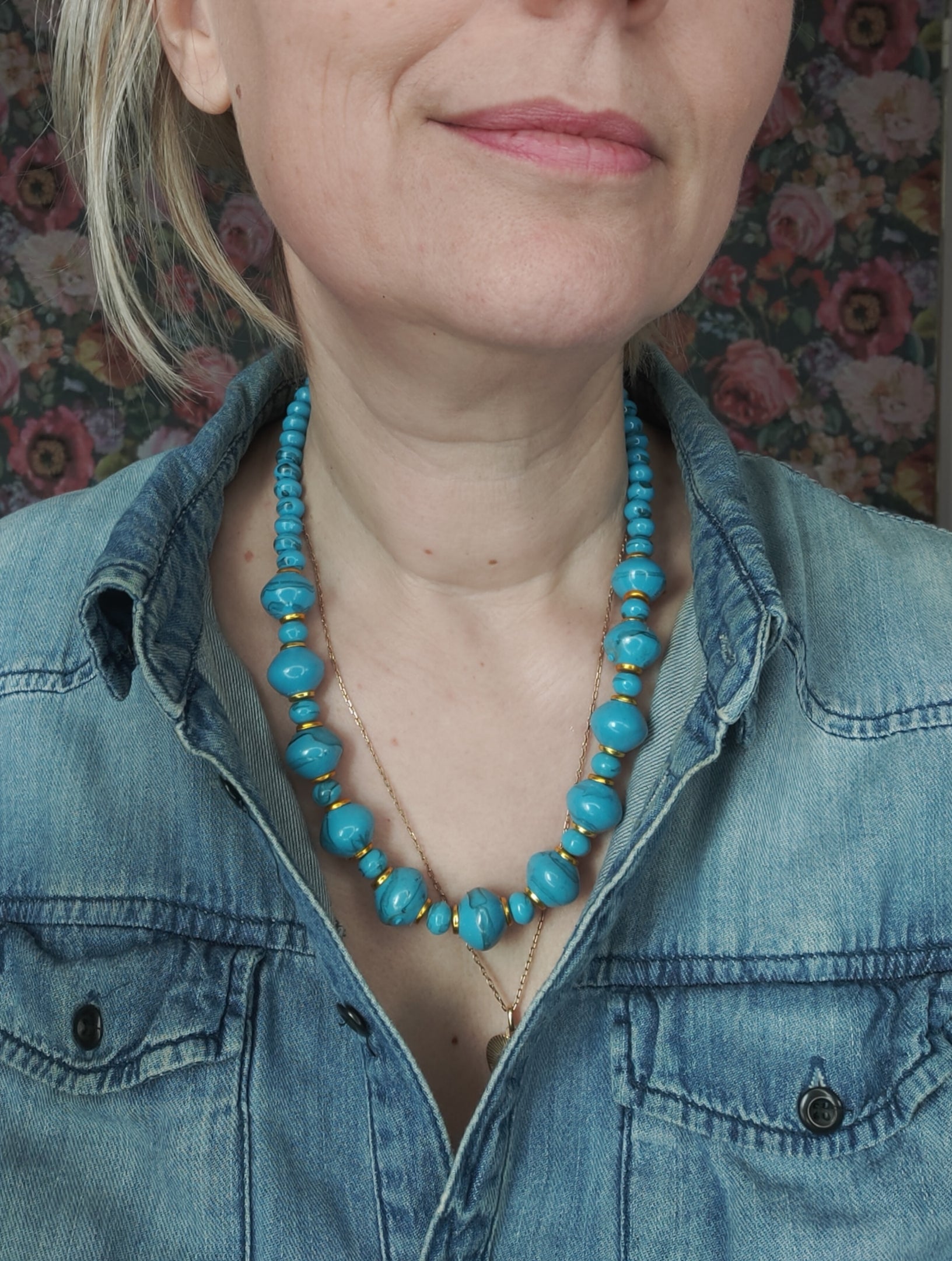 Collier vintage bleu